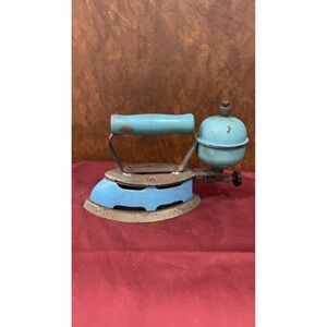 Vtg Rustic COLEMAN Cool Blue Model 4A Instant-Lite Sad Iron